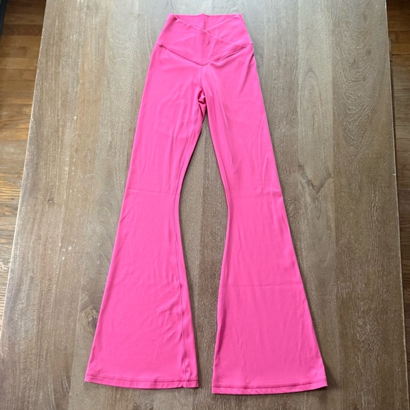 🍀 Offline by aerie | LIKE NEW!! REAL ME High Waisted Crossover Flare Leggings - Picture 3 of 13